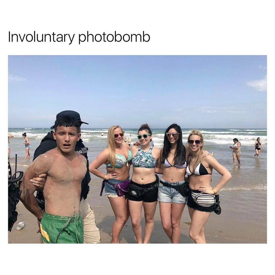 Involuntary photobomb.