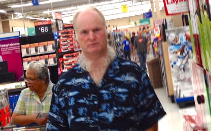 Killer neckbeard spotted at Walmart.
