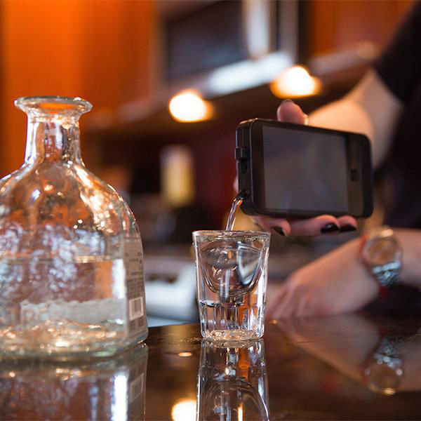 Smartphone flask for the hardcore alcoholics.
