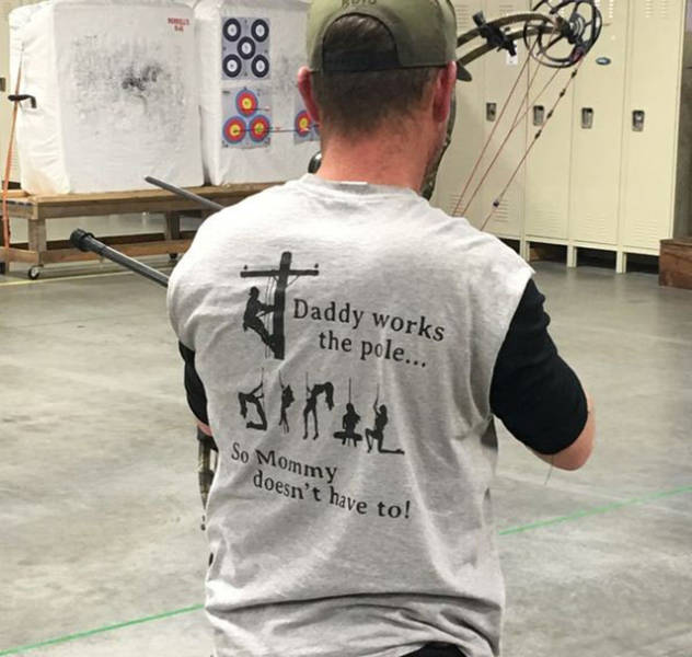 Daddy works the pole.