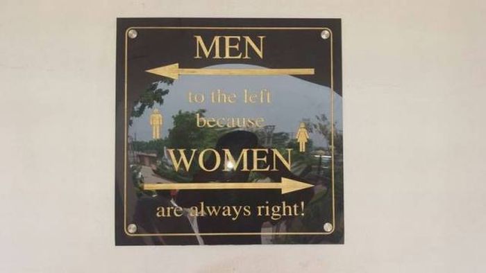 Men to the left, women to the right.