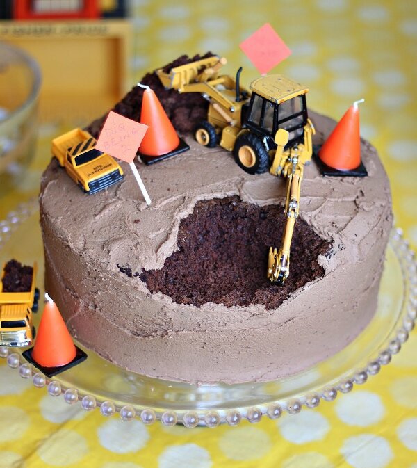 Perfect cake for a backhoe operator.