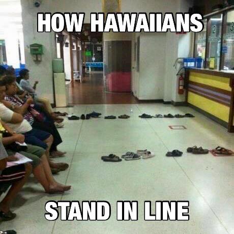 This is how Hawaiians stand in line.