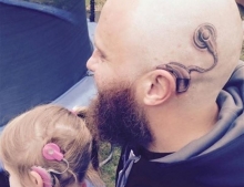Awesome Dad from New Zealand got a cochlear implant tattoo 'out of love' for his daughter.