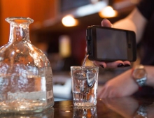 Smartphone flask for the hardcore alcoholics.